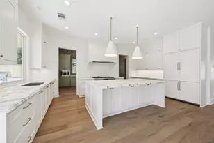 955 W 42nd St, Houston, TX 77018 - Photo 5