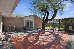 501 Dolphin Pl, Corpus Christi, TX 78411 - Photo 41