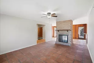 501 Dolphin Pl, Corpus Christi, TX 78411 - Photo 7