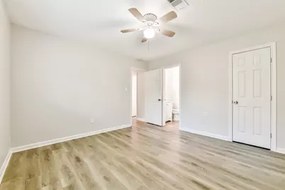 515 Bellmar Lane, Friendswood, TX 77546 - Photo 13