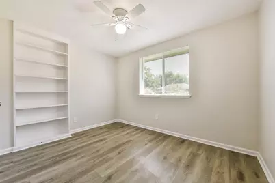 515 Bellmar Lane, Friendswood, TX 77546 - Photo 17