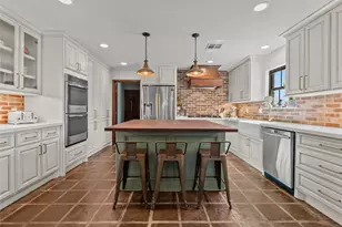 10 Colony Park Dr, Galveston, TX 77551 - Photo 9