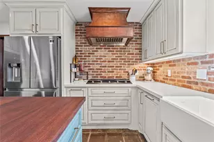 10 Colony Park Dr, Galveston, TX 77551 - Photo 15