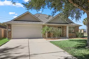 847 Crystal Bay Ln, League City, TX 77573 - Photo 1