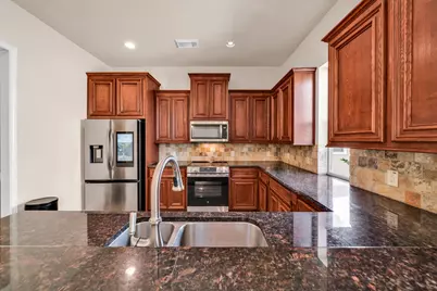 1607 W Dallas Street #E, Houston, TX 77019 - Photo 5