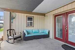 1097 Redfish St, Bayou Vista, TX 77563 - Photo 17