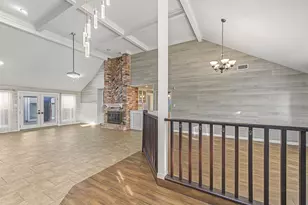 6502 Mona Vista Dr, Houston, TX 77083 - Photo 9