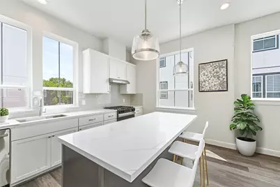 2708 Grand Fountains Drive #F, Houston, TX 77054 - Photo 9