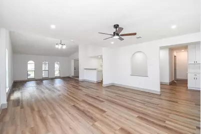 2110 Quail Valley East Drive, Missouri City, TX 77459 - Photo 13