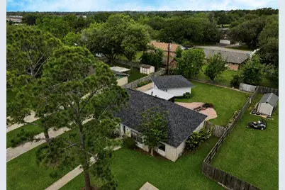 1710 Longhorn Avenue, Bay City, TX 77414 - Photo 35