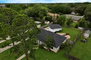 1710 Longhorn Ave, Bay City, TX 77414 - Photo 35