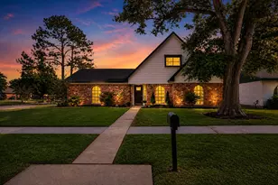 814 El Toro Ln, Houston, TX 77062 - Photo 1