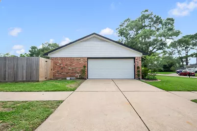 814 El Toro Lane, Houston, TX 77062 - Photo 41