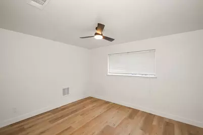 814 El Toro Lane, Houston, TX 77062 - Photo 29
