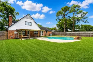 814 El Toro Ln, Houston, TX 77062 - Photo 17