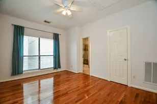 2431 Dorrington St, Houston, TX 77030 - Photo 27