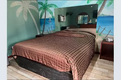 9202 Homestead Road, Houston, TX 77016 - Photo 5