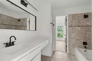 2119 Barr St, Houston, TX 77080 - Photo 9