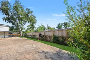2119 Barr St, Houston, TX 77080 - Photo 15