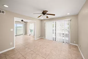 201 Yacht Club Ln, Seabrook, TX 77586 - Photo 17