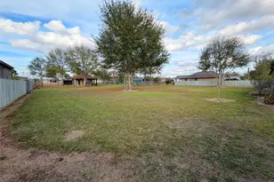 369 County Road 3556 Rd, Cleveland, TX 77327 - Photo 3