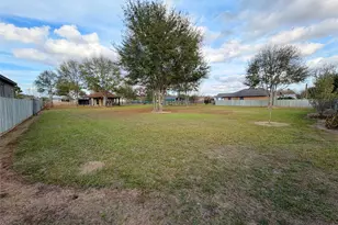 369 County Road 3556 Rd, Cleveland, TX 77327 - Photo 3