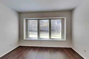 1323 Laura Hills Ln, Spring, TX 77386 - Photo 9