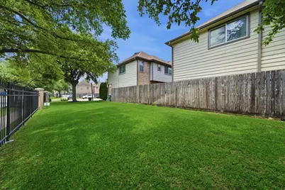 218 Plaza Del Sol Park, Houston, TX 77020 - Photo 29