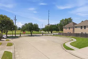 218 Plaza Del Sol Park, Houston, TX 77020 - Photo 31