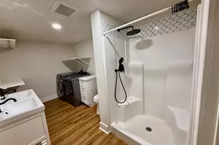 5201 Lindsay St, Houston, TX 77023 - Photo 3