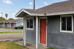 1010 Behmann St, Corpus Christi, TX 78418 - Photo 3