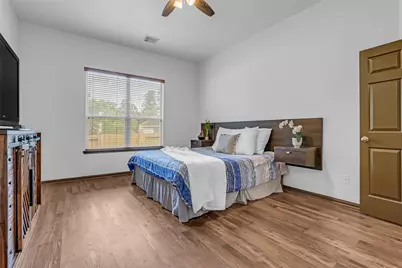 134 S Star Ridge Circle, The Woodlands, TX 77382 - Photo 17