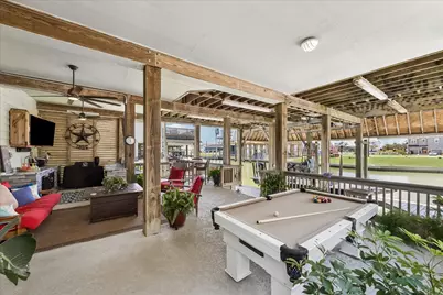 515 Westerly Drive, Tiki Island, TX 77554 - Photo 21