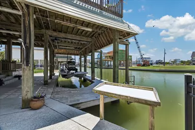 515 Westerly Drive, Tiki Island, TX 77554 - Photo 23