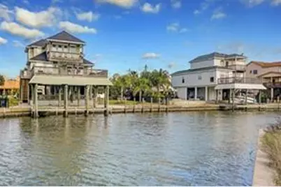 515 Westerly Drive, Tiki Island, TX 77554 - Photo 39