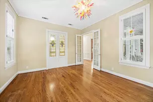 2018 Columbia St, Houston, TX 77008 - Photo 7