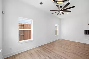 2107 Esther Dr, Houston, TX 77088 - Photo 11
