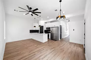 2107 Esther Dr, Houston, TX 77088 - Photo 7