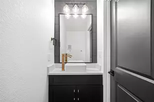2107 Esther Dr, Houston, TX 77088 - Photo 27
