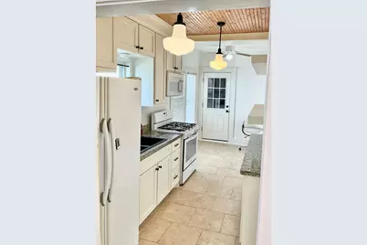 1511 Scharpe Street #2, Houston, TX 77023 - Photo 7