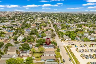 4102 Ursuline St, Galveston, TX 77550 - Photo 43