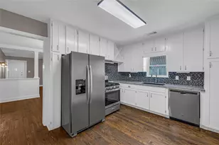 4102 Ursuline St, Galveston, TX 77550 - Photo 3
