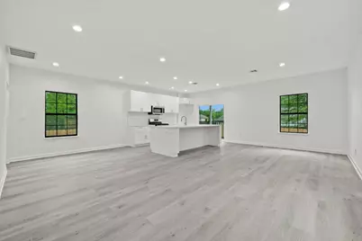 727 E 40th Street, Houston, TX 77022 - Photo 7