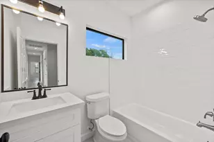 727 E 40th St, Houston, TX 77022 - Photo 21