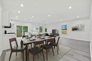 727 E 40th St, Houston, TX 77022 - Photo 29