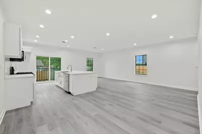 727 E 40th Street, Houston, TX 77022 - Photo 13