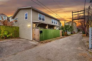 1217 Market St, Galveston, TX 77550 - Photo 3