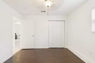 1217 Market St, Galveston, TX 77550 - Photo 9