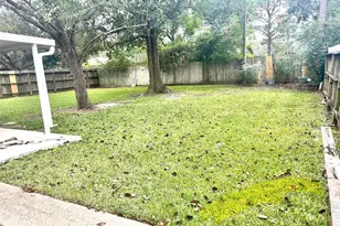2019 Redwood St, Kemah, TX 77565 - Photo 3