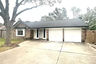 2019 Redwood St, Kemah, TX 77565 - Photo 1